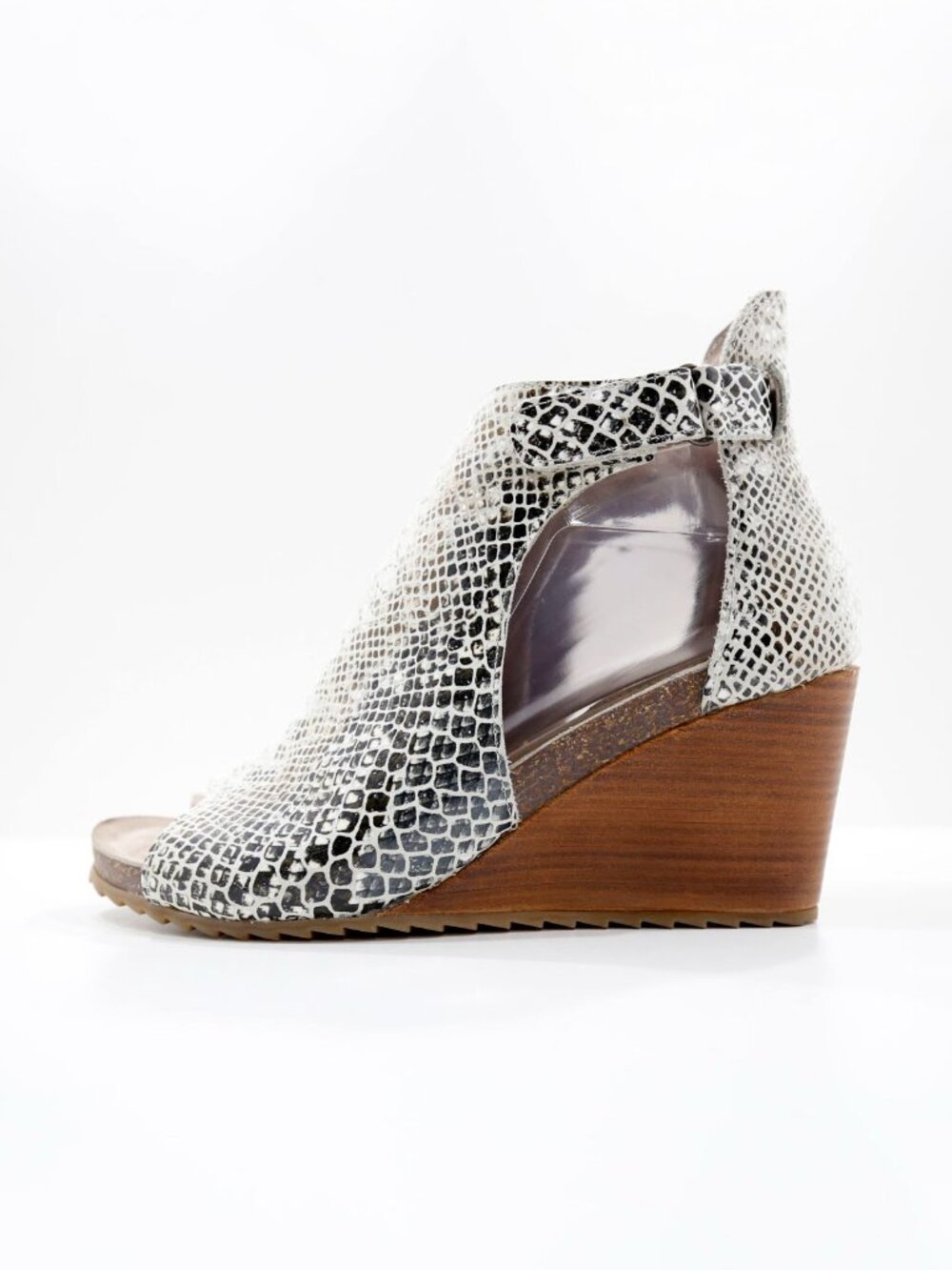 Diba True New Year Snake Print Leather 3.5" Wedge Heel Peep Toe Sandals - 10